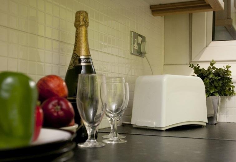 Victoria Centre Apartments In The Victoria Centre Shopping Centre - Nottingham City Centre - 24 Hour Access - Most Central Location, Kitchen - Sunday Check-Out 1Pm - Opposite Hilton By Restaurants & Shops - Outdoor Parking Cars Or Vans Five Pounds A Eksteriør bilde