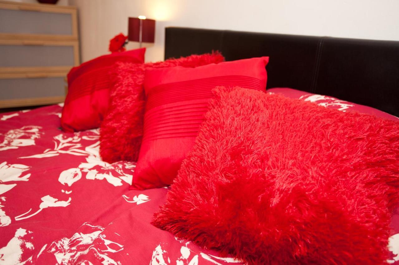 Victoria Centre Apartments In The Victoria Centre Shopping Centre - Nottingham City Centre - 24 Hour Access - Most Central Location, Kitchen - Sunday Check-Out 1Pm - Opposite Hilton By Restaurants & Shops - Outdoor Parking Cars Or Vans Five Pounds A Eksteriør bilde