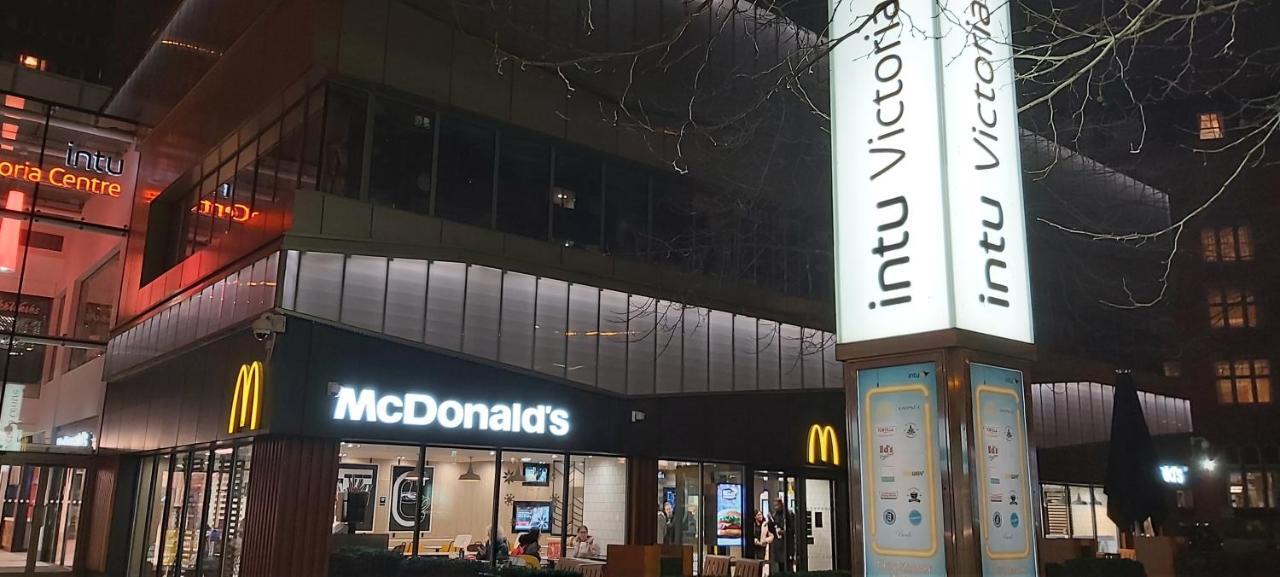 Victoria Centre Apartments In The Victoria Centre Shopping Centre - Nottingham City Centre - 24 Hour Access - Most Central Location, Kitchen - Sunday Check-Out 1Pm - Opposite Hilton By Restaurants & Shops - Outdoor Parking Cars Or Vans Five Pounds A Eksteriør bilde